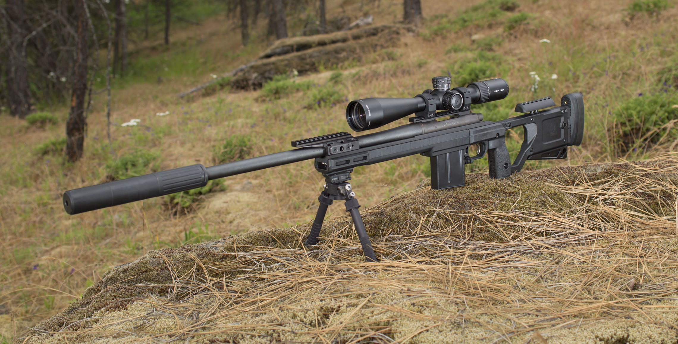 X-Ray Chassis Gen 3 in Black on Remington 700 SA; Optional KRG accessories ...